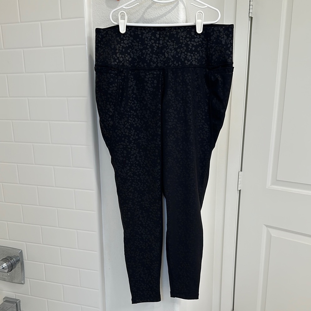 Livi Active Black High-Waist Leggings